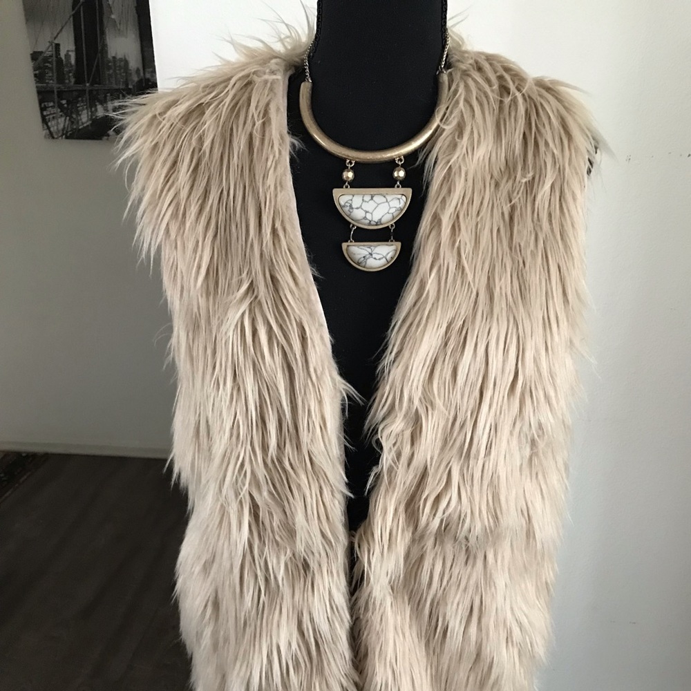 FAUX FUR COAT SIZE S